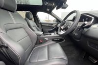 USED 2023 23 JAGUAR F-PACE 2.0 R-DYNAMIC SE BLACK 5d 202 BHP 