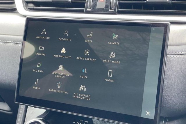 2023 JAGUAR F-PACE - Photo 5