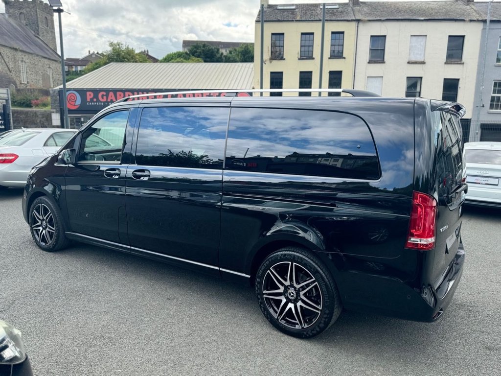 USED 2023 73 MERCEDES-BENZ V-CLASS 2.0 V 300 D AMG LINE XL 5d 236 BHP VAT Qualifying