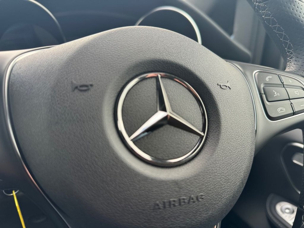 USED 2023 73 MERCEDES-BENZ V-CLASS 2.0 V 300 D AMG LINE XL 5d 236 BHP VAT Qualifying