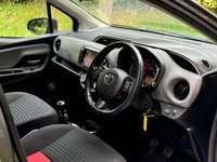 USED 2015 15 TOYOTA YARIS 1.3 VVT-I SPORT 5d 99 BHP 