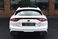 USED 2017 17 KIA STINGER 3.3 GT S ISG 5d 365 BHP PEARL WHITE / RARE 3.3 GTS