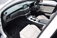 USED 2017 17 KIA STINGER 3.3 GT S ISG 5d 365 BHP PEARL WHITE / RARE 3.3 GTS