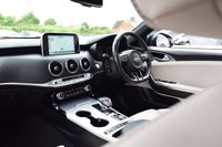 USED 2017 17 KIA STINGER 3.3 GT S ISG 5d 365 BHP PEARL WHITE / RARE 3.3 GTS
