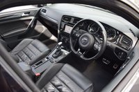 USED 2014 64 VOLKSWAGEN GOLF 2.0 R DSG 5d AUTO 298 BHP PAN ROOF / LEATHER / WINTER PK