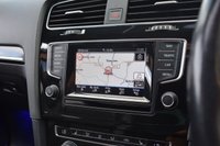 USED 2014 64 VOLKSWAGEN GOLF 2.0 R DSG 5d AUTO 298 BHP PAN ROOF / LEATHER / WINTER PK