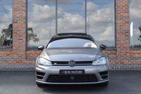 USED 2014 64 VOLKSWAGEN GOLF 2.0 R DSG 5d AUTO 298 BHP PAN ROOF / LEATHER / WINTER PK