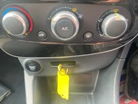 USED 2017 67 RENAULT CLIO 1.5 DYNAMIQUE NAV DCI 5d 89 BHP CRUISE CONTROL +  CLIMATE CONTROL +  USB +  AUX +  DAB RADIO +  BLUETOOTH +  SAT NAV +  START STOP +  16" ALLOYS +  LED DRL +  HILL START ASSIST +  TPMS +