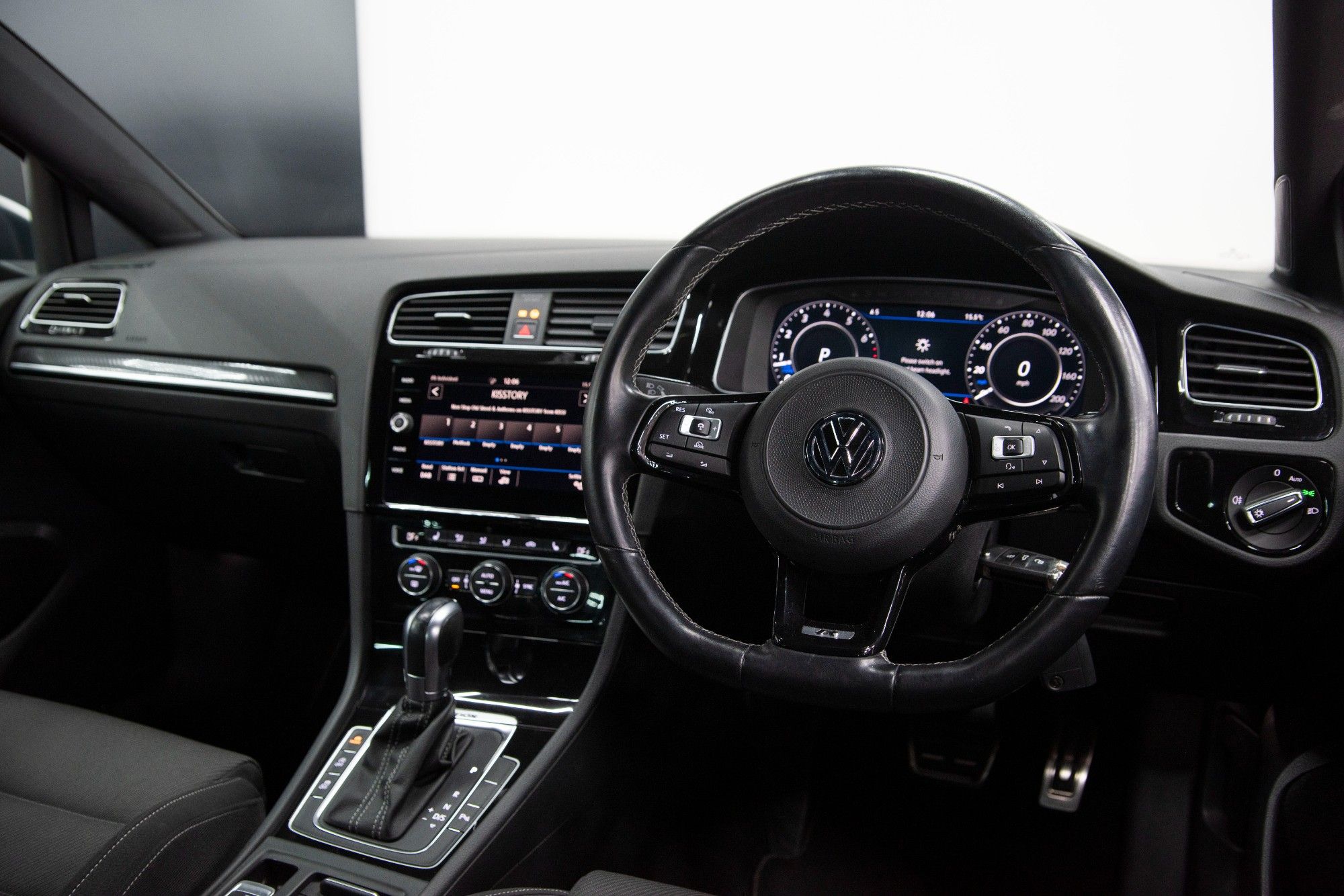 USED 2018 18 VOLKSWAGEN GOLF 2.0 R TSI DSG 