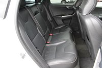 USED 2015 65 VOLVO XC60 2.4 D4 R-DESIGN LUX NAV AWD 5d 187 BHP 