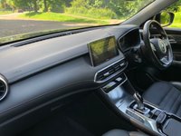 USED 2022 22 MG MG HS 1.5 EXCLUSIVE 5d 255 BHP BIG SPEC - 1 OWNER - PLUG IN HYBRID ELECTRIC - AUTOMATIC - LOW MILEAGE - FULL HEATED LEATHER - SATELLTIE NAVIGATION - APPLE CAR PLAY - HOME CHARGER WITH DOMESTIC UK PLUG - 7YEARS / 80,000 MILES MANUFACTURERS WARRANTY COVER