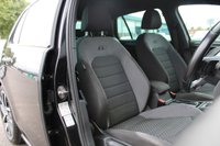 USED 2017 17 VOLKSWAGEN GOLF 2.0 R-LINE TDI BLUEMOTION TECHNOLOGY DSG 5d 148 BHP 