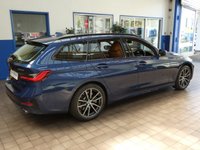 USED 2021 21 BMW 3 SERIES 2.0 330E XDRIVE SPORT PRO 5d 288 BHP STUNNING EXAMPLE 4WD SAT NAV LEATHER HEATED SEATS REAR VIEW CAMERA CRUISE CONTROL PARKING SENSORS 1 OWNER SERVICE HISTORY WARRANTY