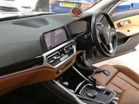 USED 2021 21 BMW 3 SERIES 2.0 330E XDRIVE SPORT PRO 5d 288 BHP STUNNING EXAMPLE 4WD SAT NAV LEATHER HEATED SEATS REAR VIEW CAMERA CRUISE CONTROL PARKING SENSORS 1 OWNER SERVICE HISTORY WARRANTY