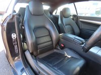 USED 2015 15 MERCEDES-BENZ E-CLASS 2.1 E220 BLUETEC AMG LINE 2d 174 BHP 