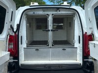 USED 2009 59 PEUGEOT PARTNER 1.6 HDI SE 750 ( 2 REAR DOG CAGES ) 90 BHP LWB Specialist Build Dog Van 2 Rear Cages