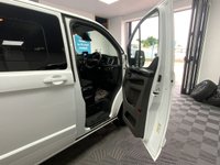 USED 2020 70 FORD TRANSIT CUSTOM 2.0 320 LIMITED DCIV ECOBLUE 130BHP AUTOMATIC 6 SEAT CREW VAN  1 OWNER FACTORY CREW CAB AIR CON & AUTOMATIC