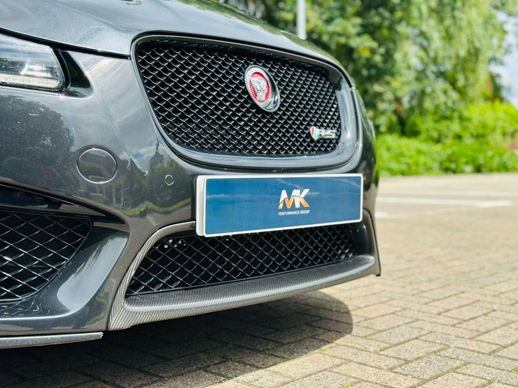 2014 Jaguar XF V8 R-S £27,500