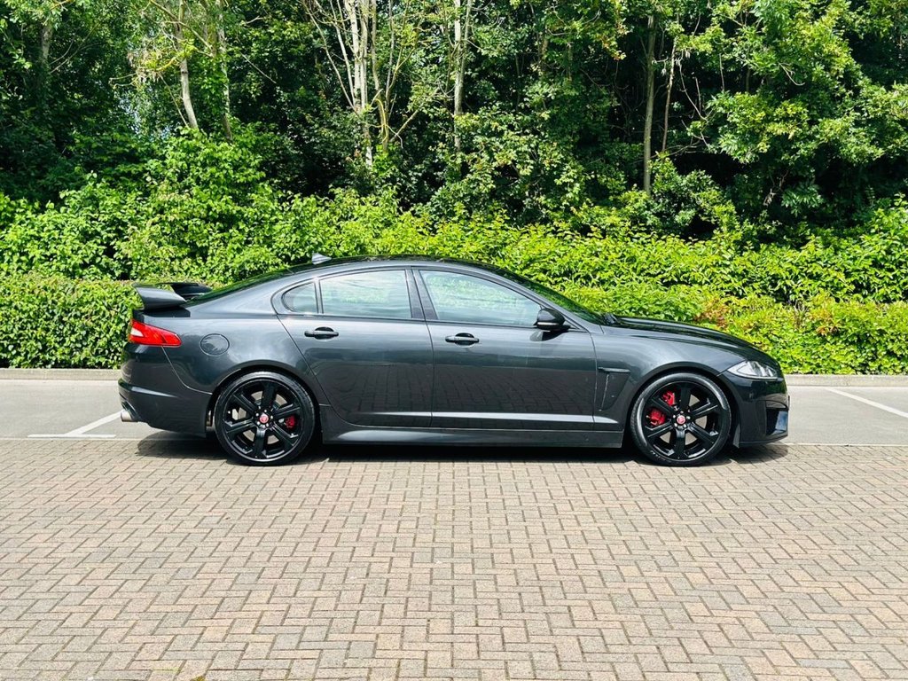 2014 Jaguar XF V8 R-S £27,500 