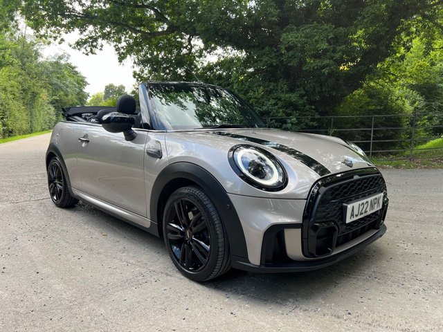 2022 22 MINI Convertible 1.5 COOPER SPORT 3d 134 BHP