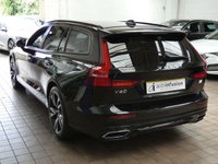USED 2021 21 VOLVO V60 2.0 RECHARGE T6 R-DESIGN AWD 5d 337 BHP BIG SPEC 4WD SAT NAV LEATHER HEATED FRONT AND REAR SEATS HEATED STEERING REAR VIEW CAMERA ELECTRCI TAILGATE PARKING SENSORS 1 OWNER SERVICE HISTORY WARRANTY
