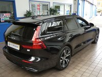 USED 2021 21 VOLVO V60 2.0 RECHARGE T6 R-DESIGN AWD 5d 337 BHP BIG SPEC 4WD SAT NAV LEATHER HEATED FRONT AND REAR SEATS HEATED STEERING REAR VIEW CAMERA ELECTRCI TAILGATE PARKING SENSORS 1 OWNER SERVICE HISTORY WARRANTY