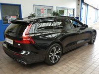USED 2021 21 VOLVO V60 2.0 RECHARGE T6 R-DESIGN AWD 5d 337 BHP BIG SPEC 4WD SAT NAV LEATHER HEATED FRONT AND REAR SEATS HEATED STEERING REAR VIEW CAMERA ELECTRCI TAILGATE PARKING SENSORS 1 OWNER SERVICE HISTORY WARRANTY