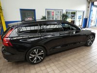 USED 2021 21 VOLVO V60 2.0 RECHARGE T6 R-DESIGN AWD 5d 337 BHP BIG SPEC 4WD SAT NAV LEATHER HEATED FRONT AND REAR SEATS HEATED STEERING REAR VIEW CAMERA ELECTRCI TAILGATE PARKING SENSORS 1 OWNER SERVICE HISTORY WARRANTY