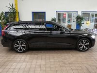 USED 2021 21 VOLVO V60 2.0 RECHARGE T6 R-DESIGN AWD 5d 337 BHP BIG SPEC 4WD SAT NAV LEATHER HEATED FRONT AND REAR SEATS HEATED STEERING REAR VIEW CAMERA ELECTRCI TAILGATE PARKING SENSORS 1 OWNER SERVICE HISTORY WARRANTY