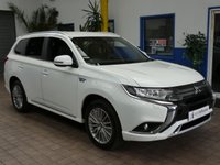 USED 2020 20 MITSUBISHI OUTLANDER 2.4 PHEV DYNAMIC 5d 222 BHP 4WD APP BASED SAT NAV LEATHER HEATED SEATS REAR VIEW CAMERA 1 OWNER SERVICE HISTORY WARRANTY