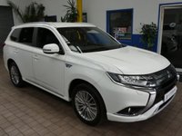 USED 2020 20 MITSUBISHI OUTLANDER 2.4 PHEV DYNAMIC 5d 222 BHP 4WD APP BASED SAT NAV LEATHER HEATED SEATS REAR VIEW CAMERA 1 OWNER SERVICE HISTORY WARRANTY
