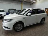 USED 2020 20 MITSUBISHI OUTLANDER 2.4 PHEV DYNAMIC 5d 222 BHP 4WD APP BASED SAT NAV LEATHER HEATED SEATS REAR VIEW CAMERA 1 OWNER SERVICE HISTORY WARRANTY