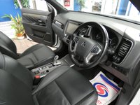 USED 2020 20 MITSUBISHI OUTLANDER 2.4 PHEV DYNAMIC 5d 222 BHP 4WD APP BASED SAT NAV LEATHER HEATED SEATS REAR VIEW CAMERA 1 OWNER SERVICE HISTORY WARRANTY