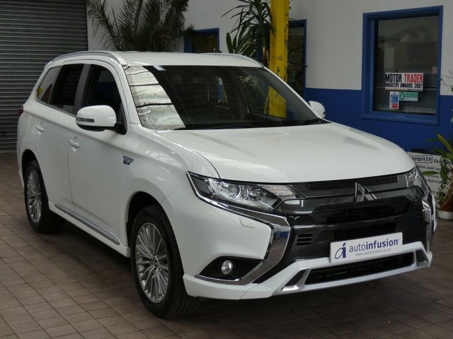2020 20 Mitsubishi Outlander 2.4 PHEV DYNAMIC 5d 222 BHP