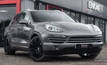 2014 PORSCHE CAYENNE