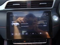 USED 2022 71 MG MG ZS TROPHY CONNECT 51kWh 5d 175 BHP 