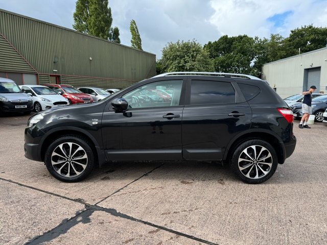 View our NISSAN QASHQAI