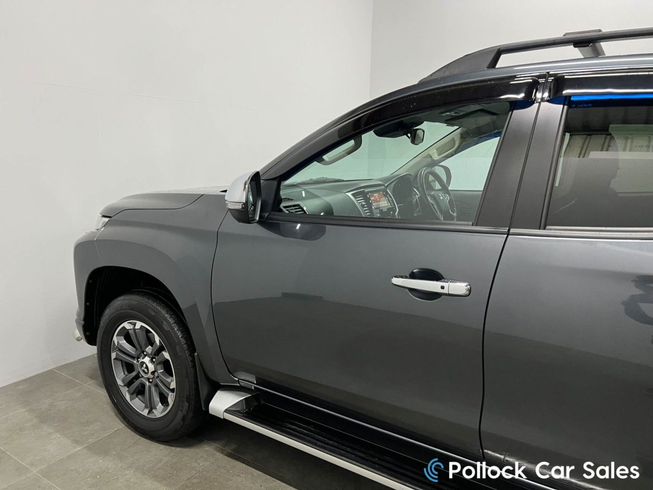 2020 MITSUBISHI L200 BARBARIAN X AUTO 150BHP CANOPY 3.5T Chassis Underseal, Full History - vehicle photo 19 for sale on PureCar