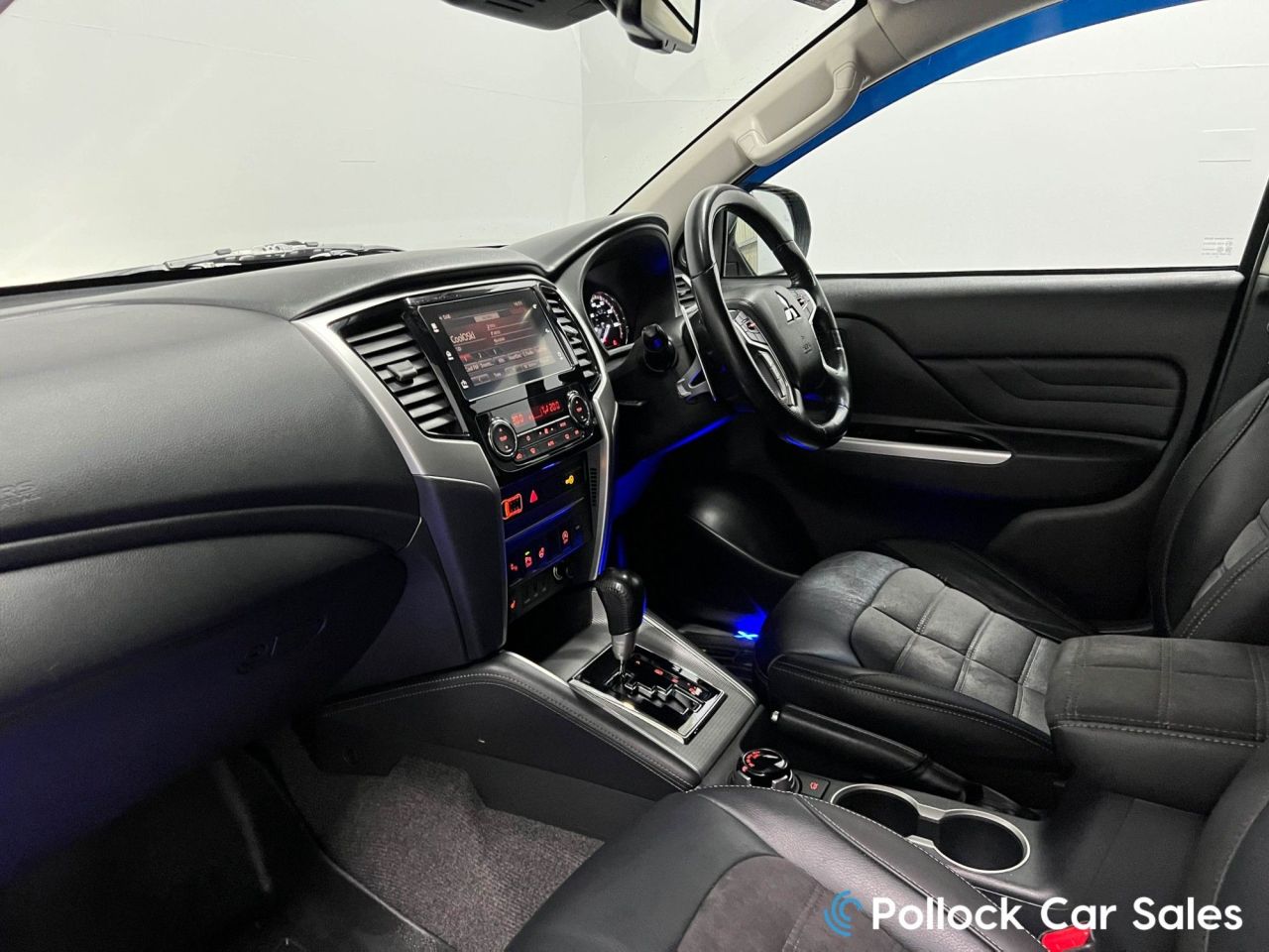 2020 MITSUBISHI L200 BARBARIAN X AUTO 150BHP CANOPY 3.5T Chassis Underseal, Full History - vehicle photo 33 for sale on PureCar