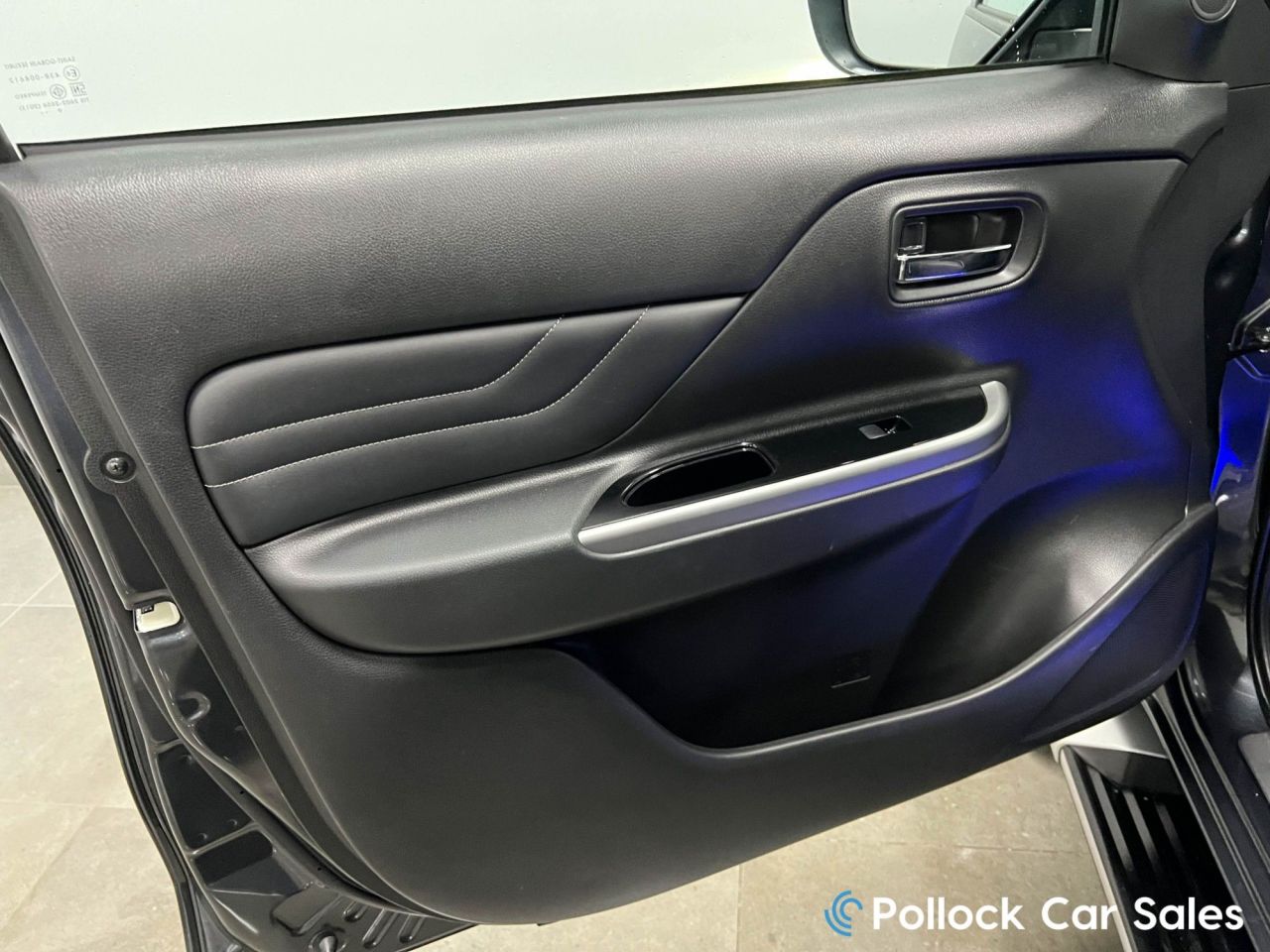 2020 MITSUBISHI L200 BARBARIAN X AUTO 150BHP CANOPY 3.5T Chassis Underseal, Full History - vehicle photo 35 for sale on PureCar