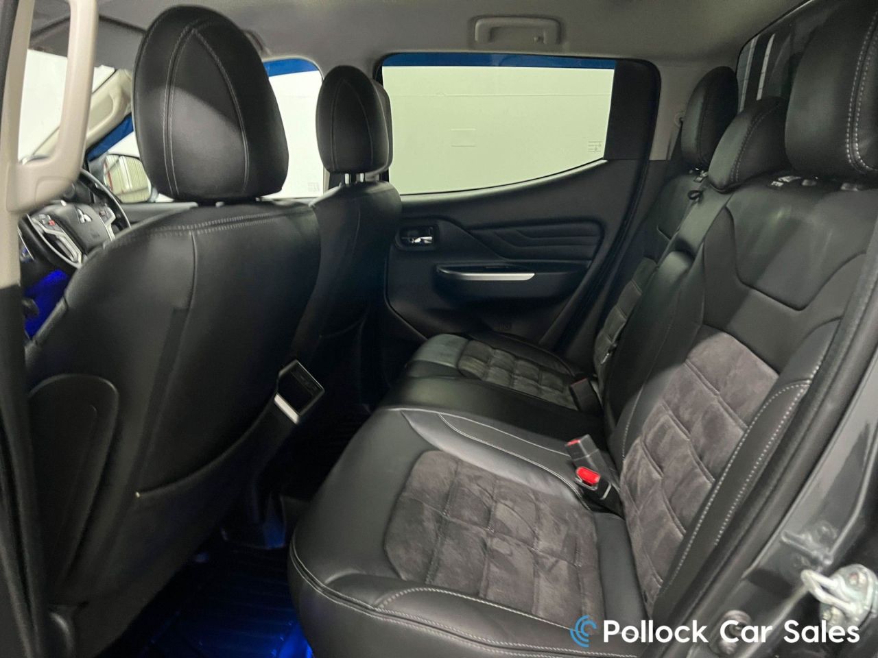 2020 MITSUBISHI L200 BARBARIAN X AUTO 150BHP CANOPY 3.5T Chassis Underseal, Full History - vehicle photo 39 for sale on PureCar