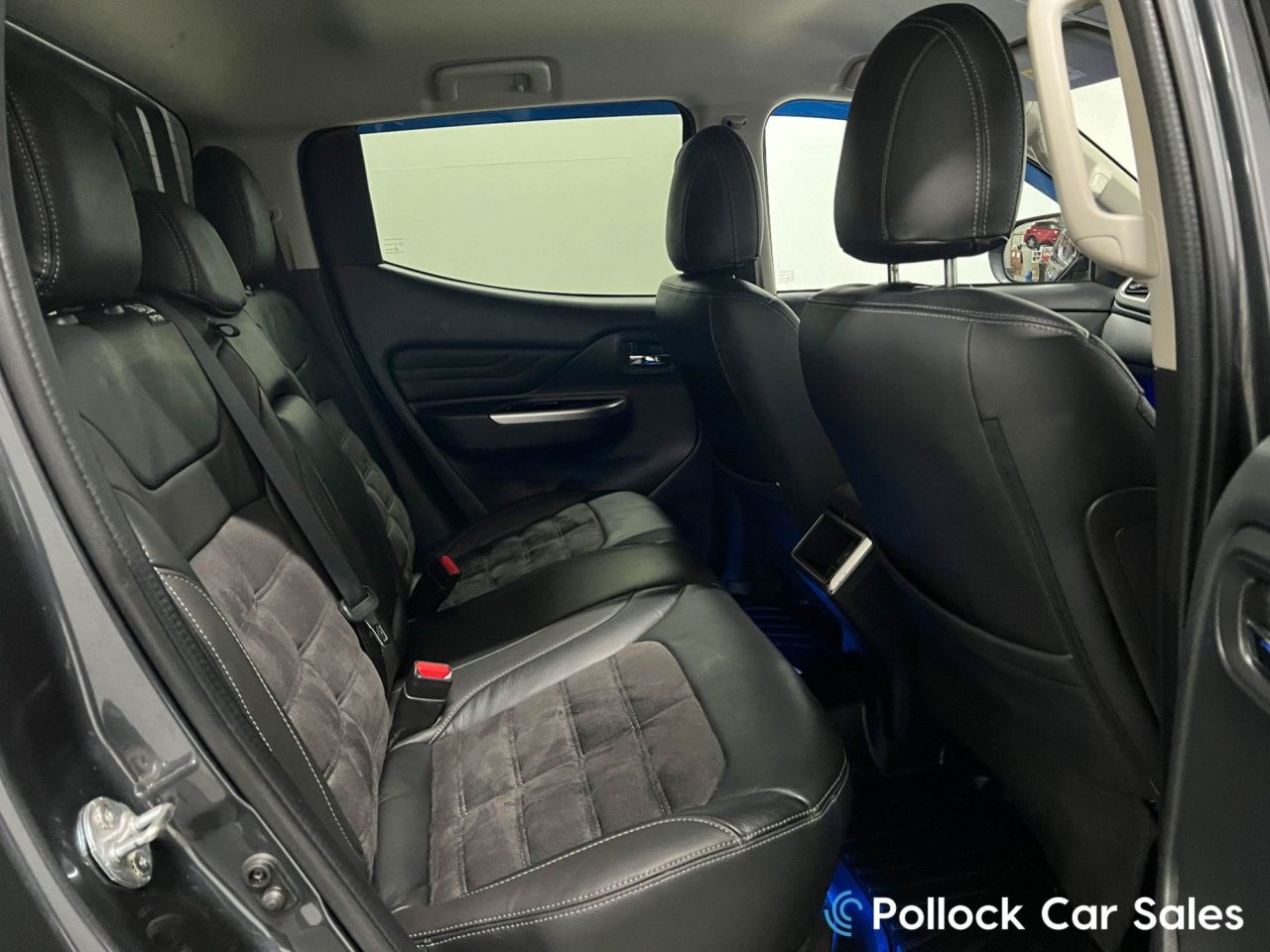 2020 MITSUBISHI L200 BARBARIAN X AUTO 150BHP CANOPY 3.5T Chassis Underseal, Full History - vehicle photo 41 for sale on PureCar