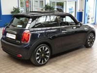 USED 2021 70 MINI ELECTRIC COOPER S LEVEL 3 3d 181 BHP GENUINE LOW MILEAGE MASSIVE SPEC NAV SUNROOF HUD LEATHER HEATED SEATS REAR VIEW CAMERA CAZ/ULEZ COMPLIANT ZERO ROAD TAX 1 OWNER SERVICE HISTORY
