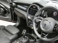 USED 2021 70 MINI ELECTRIC COOPER S LEVEL 3 3d 181 BHP GENUINE LOW MILEAGE MASSIVE SPEC NAV SUNROOF HUD LEATHER HEATED SEATS REAR VIEW CAMERA CAZ/ULEZ COMPLIANT ZERO ROAD TAX 1 OWNER SERVICE HISTORY