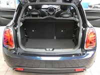 USED 2021 70 MINI ELECTRIC COOPER S LEVEL 3 3d 181 BHP GENUINE LOW MILEAGE MASSIVE SPEC NAV SUNROOF HUD LEATHER HEATED SEATS REAR VIEW CAMERA CAZ/ULEZ COMPLIANT ZERO ROAD TAX 1 OWNER SERVICE HISTORY