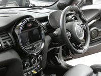 USED 2021 70 MINI ELECTRIC COOPER S LEVEL 3 3d 181 BHP GENUINE LOW MILEAGE MASSIVE SPEC NAV SUNROOF HUD LEATHER HEATED SEATS REAR VIEW CAMERA CAZ/ULEZ COMPLIANT ZERO ROAD TAX 1 OWNER SERVICE HISTORY