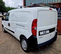 USED 2016 66 VAUXHALL COMBO 1.2 L2H1 2300 CDTI ECOFLEX S/S 95 BHP LWB, SECURITY LOCKS, ROOF RACK