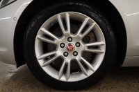 USED 2017 17 JAGUAR XE 2.0 PRESTIGE 4d 178 BHP 