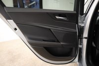USED 2017 17 JAGUAR XE 2.0 PRESTIGE 4d 178 BHP 