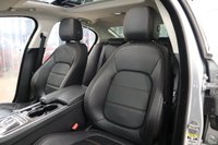 USED 2017 17 JAGUAR XE 2.0 PRESTIGE 4d 178 BHP 